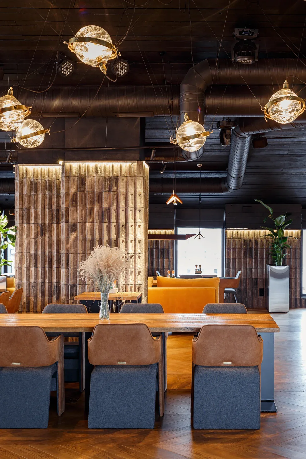 Готельно-ресторанний комплекс «Loft 7» — фото проєкту 4